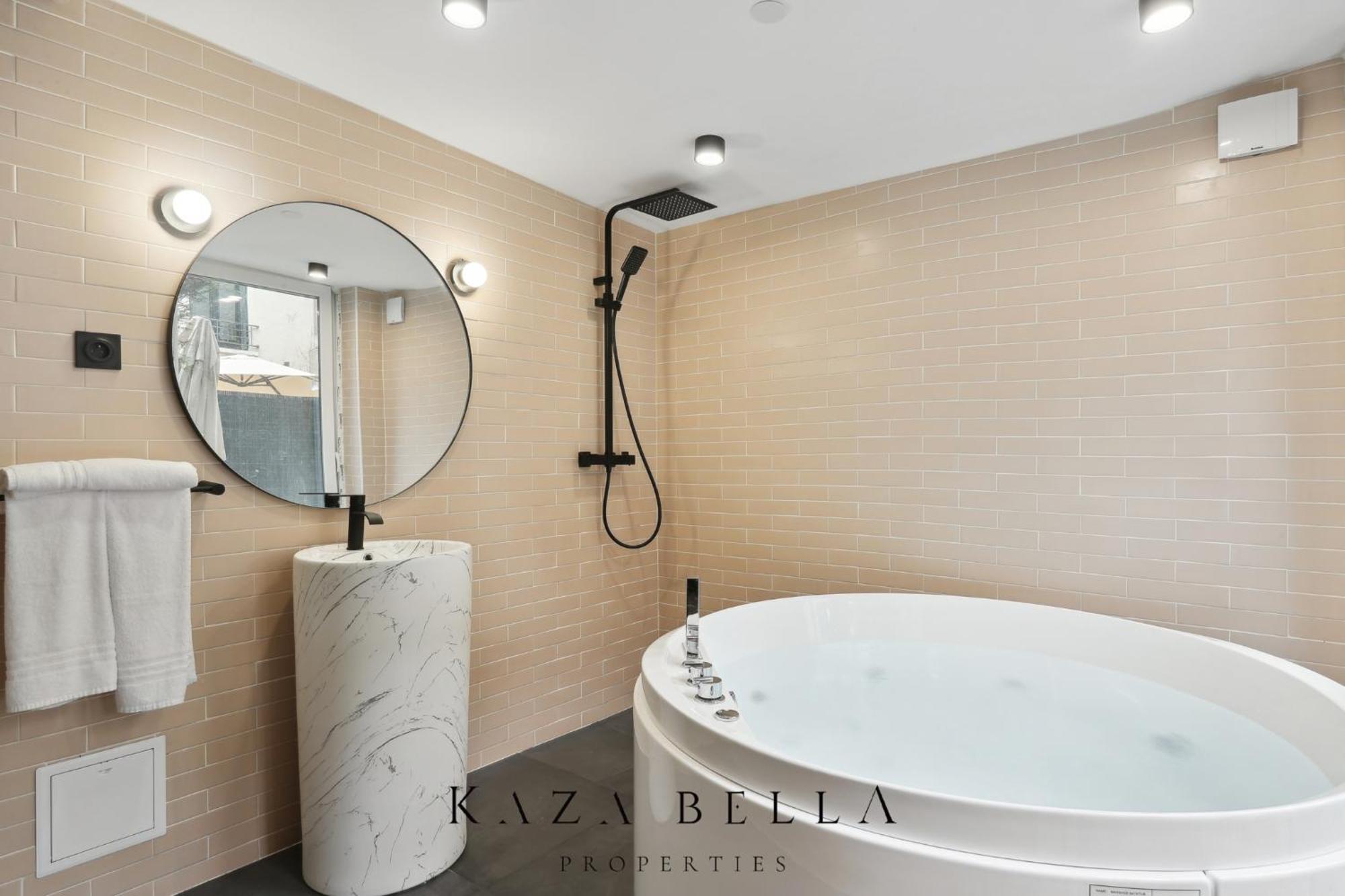 Kaza Bella - Maisons Alfort 6 Luxurious Little House With Private Garden And Jacuzzi エクステリア 写真